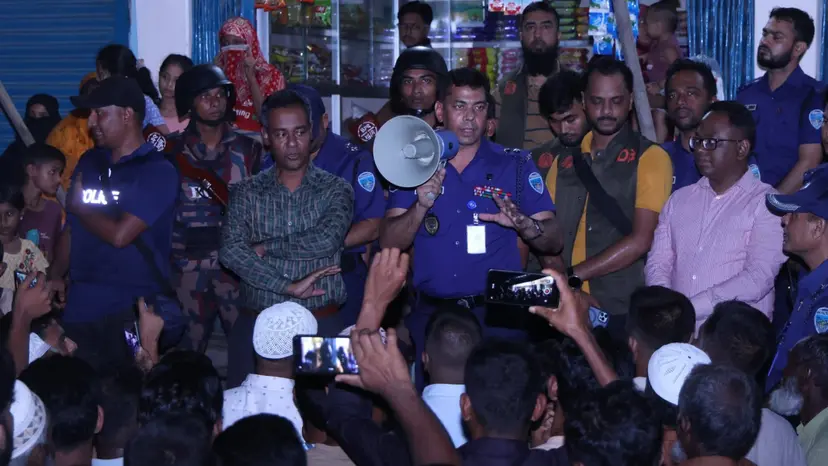 জঙ্গল সলিমপুরকে নিরাপদ-বাসযোগ্য গড়তে কাজ করছে পুলিশ